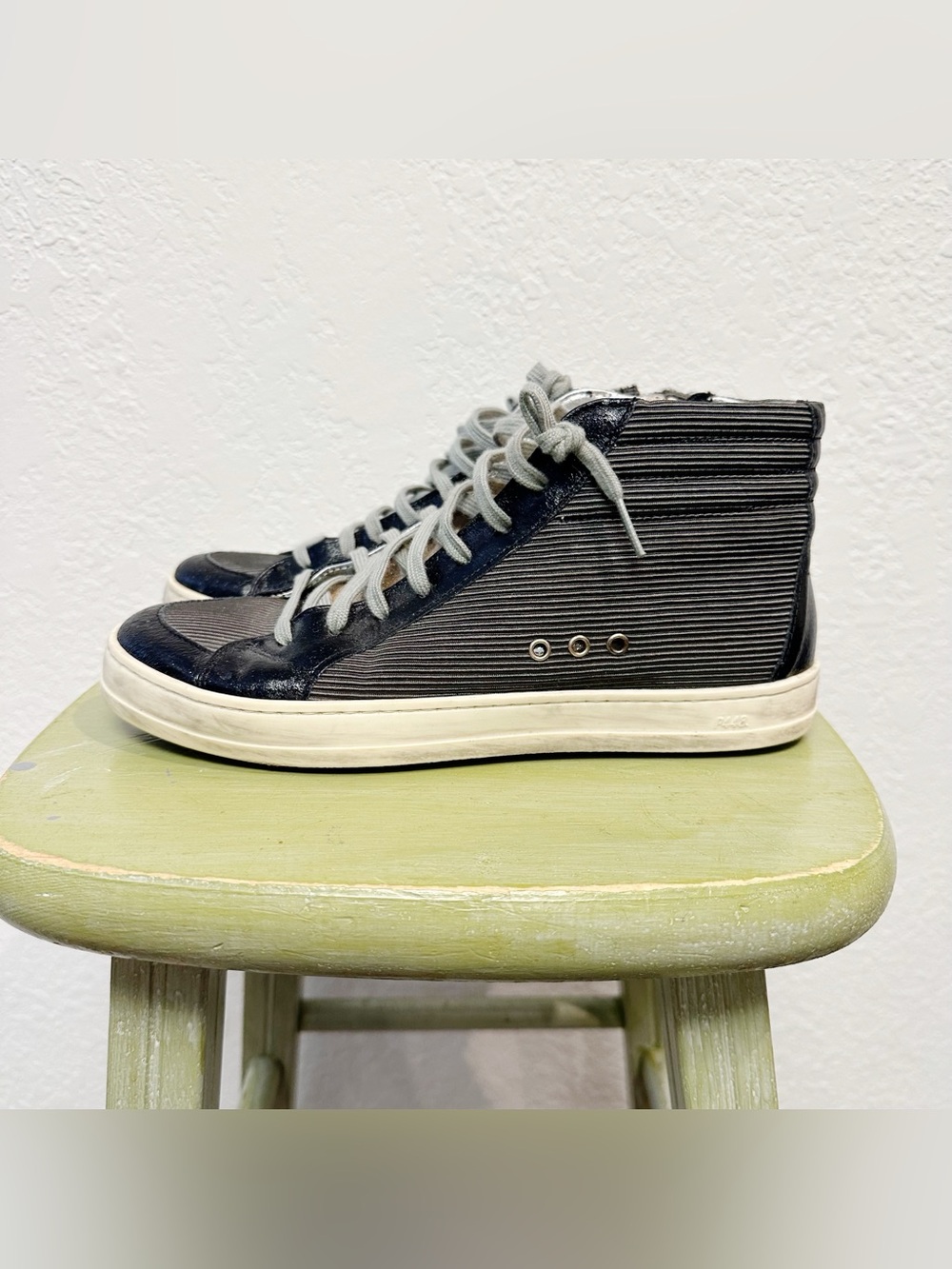 P448 Skate Black Patent Ribbed Mid Top Sneaker Rose Gold Glitter Tongue 38/7.5-8